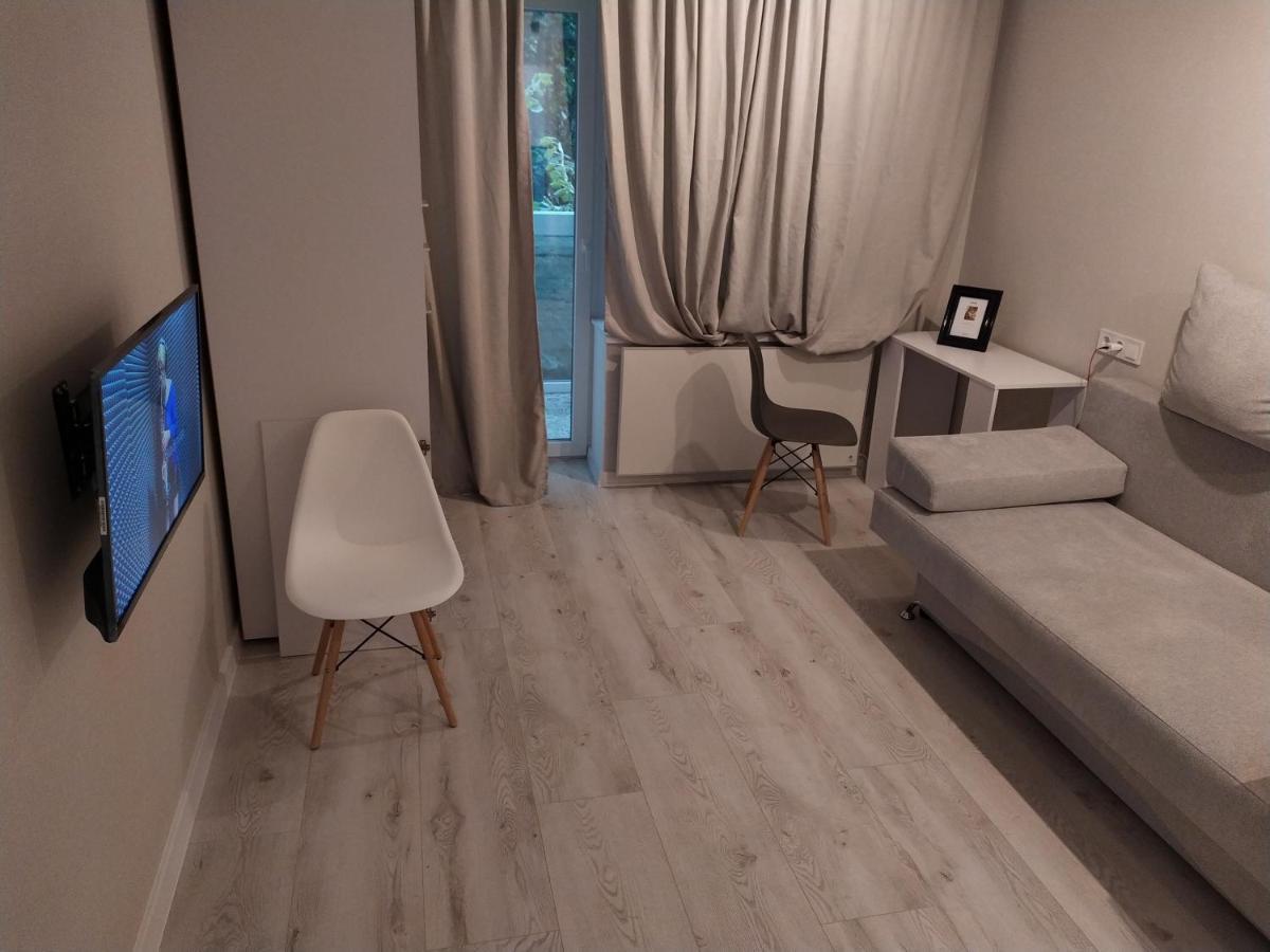 Cozy 75 apart in Center - 2х комнатная квартира в Центре Кропивницкого Кропивницкий Экстерьер фото