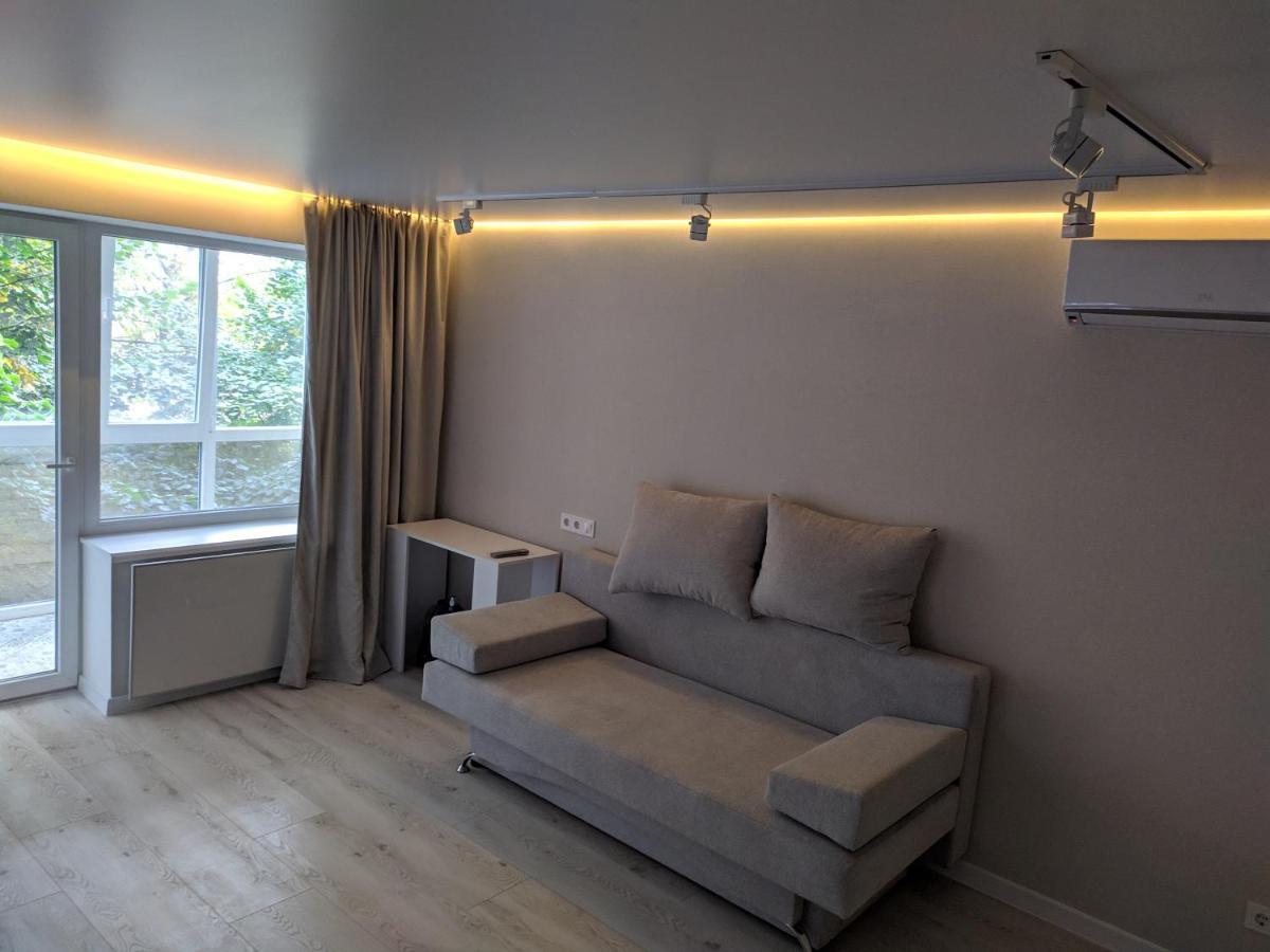 Cozy 75 apart in Center - 2х комнатная квартира в Центре Кропивницкого Кропивницкий Экстерьер фото