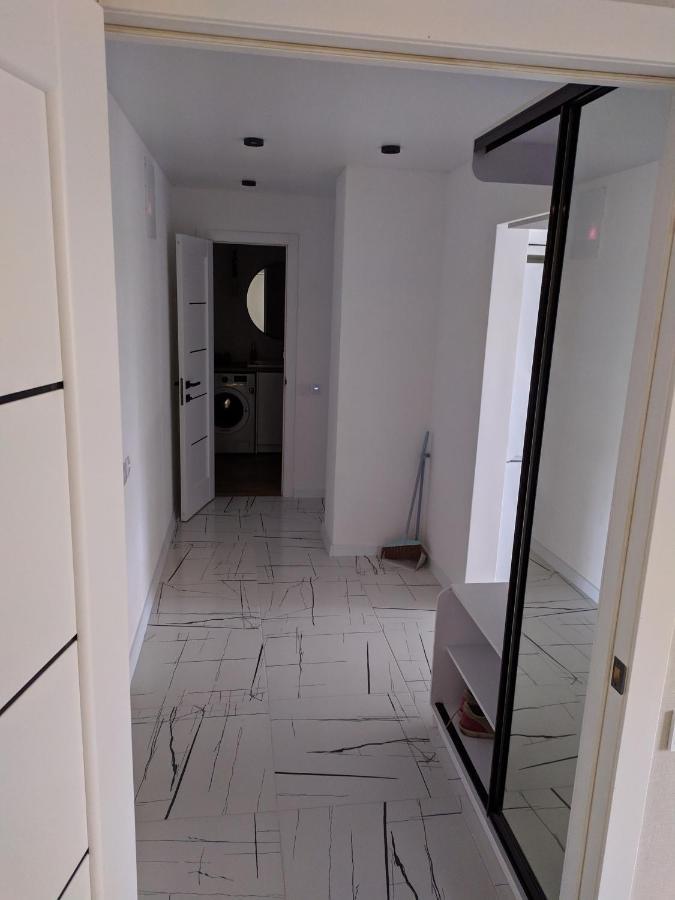 Cozy 75 apart in Center - 2х комнатная квартира в Центре Кропивницкого Кропивницкий Экстерьер фото