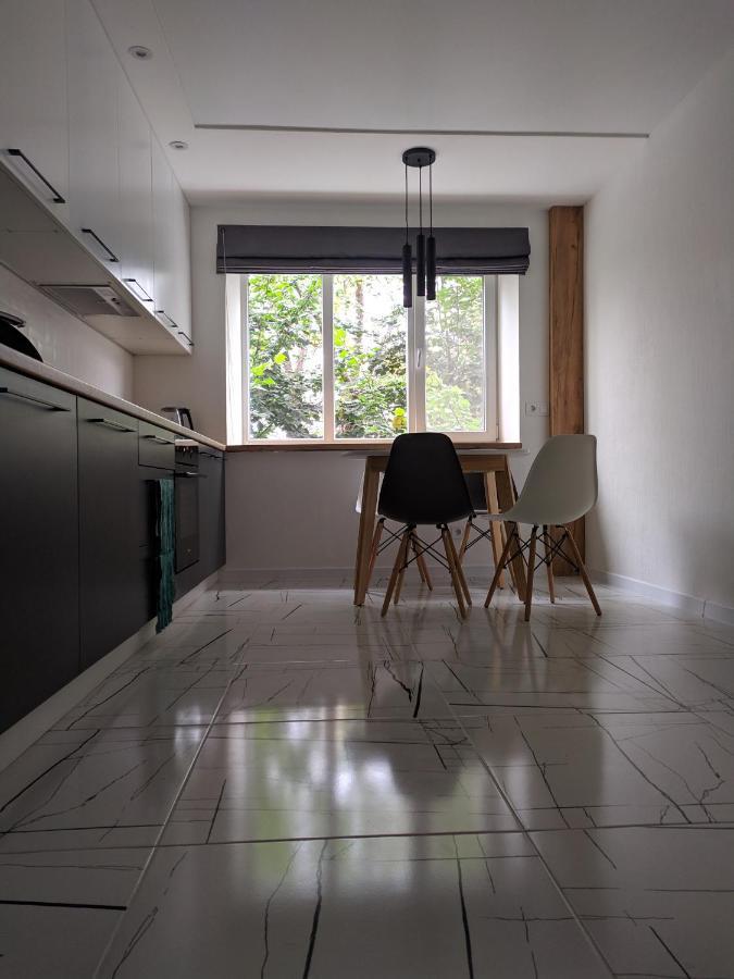 Cozy 75 apart in Center - 2х комнатная квартира в Центре Кропивницкого Кропивницкий Экстерьер фото